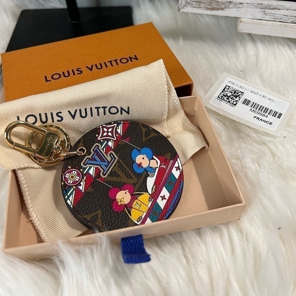 Louis VUITTON M69984 Vivienne Monogram Porte Cles-Illustre Bag Charm Key Holder - Picture 3 of 16